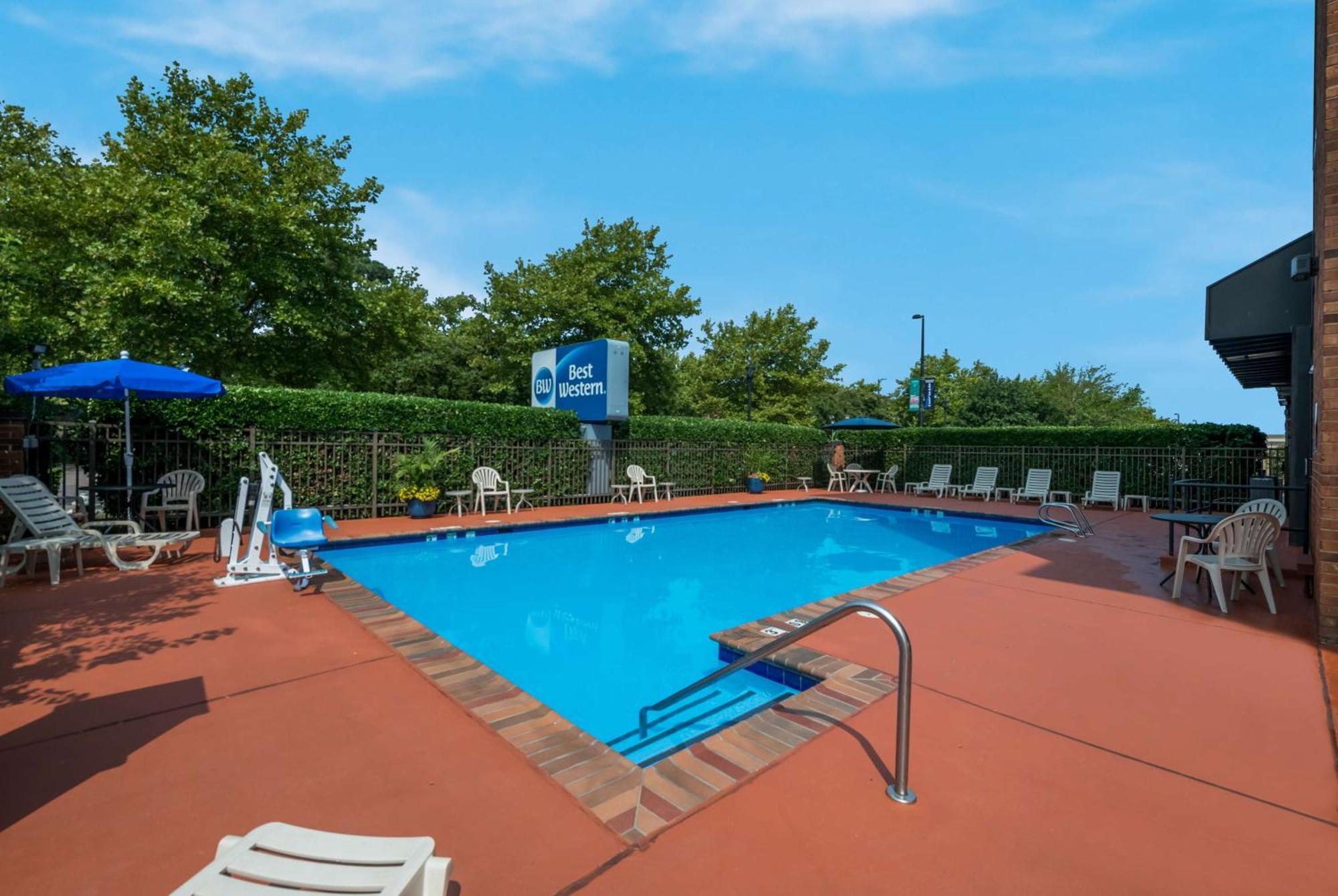 Best Western Hampton Coliseum Inn Exterior foto